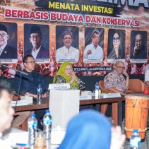 Wakil Gubernur Sulawesi Tengah, dr. Reny A. Lamadjido saat menghadiri acara Manifesto Kebudayaan di Ondewe, Minggu (4/10/2026) | Foto: Ist